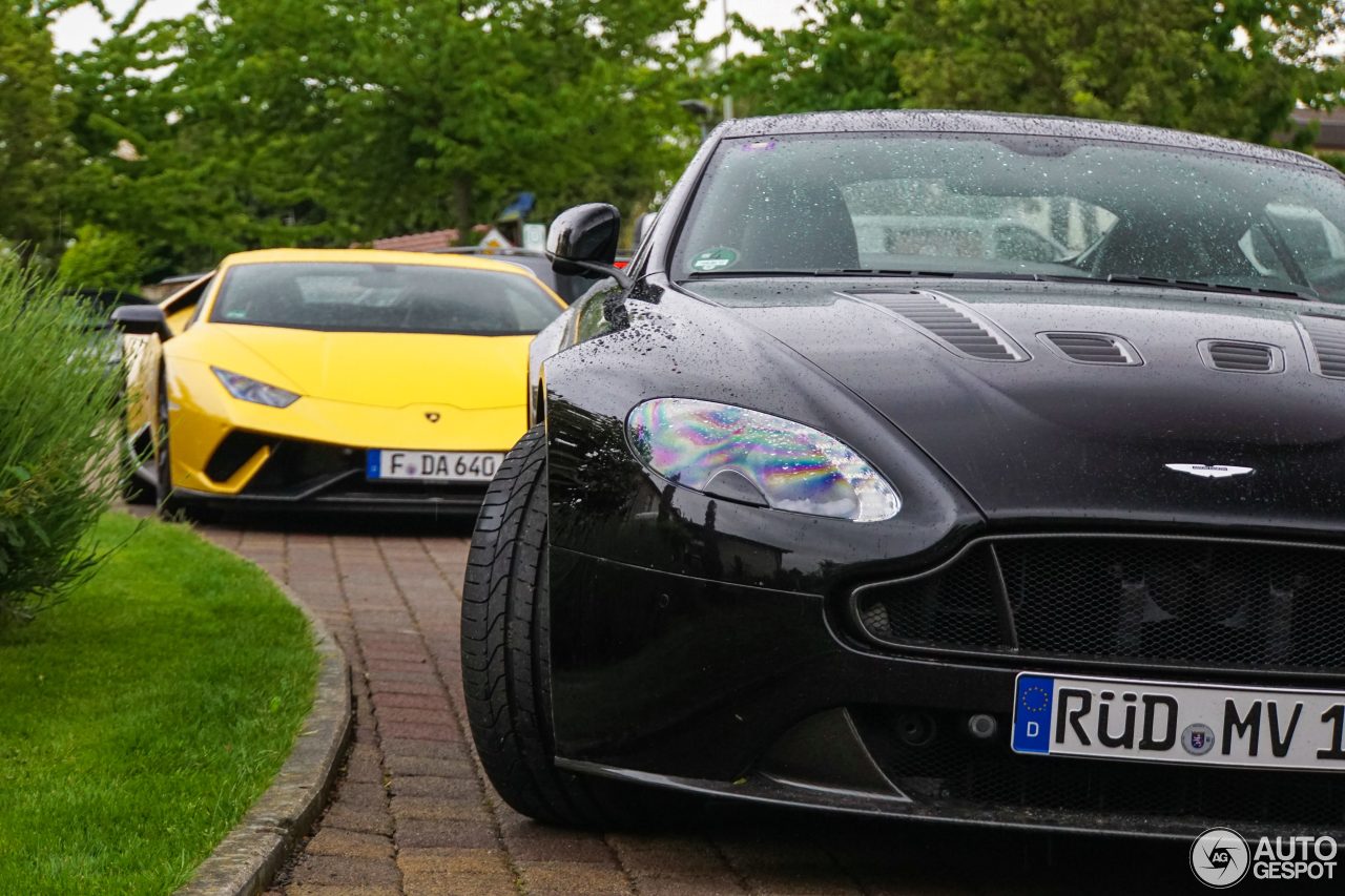 Aston Martin V12 Vantage S