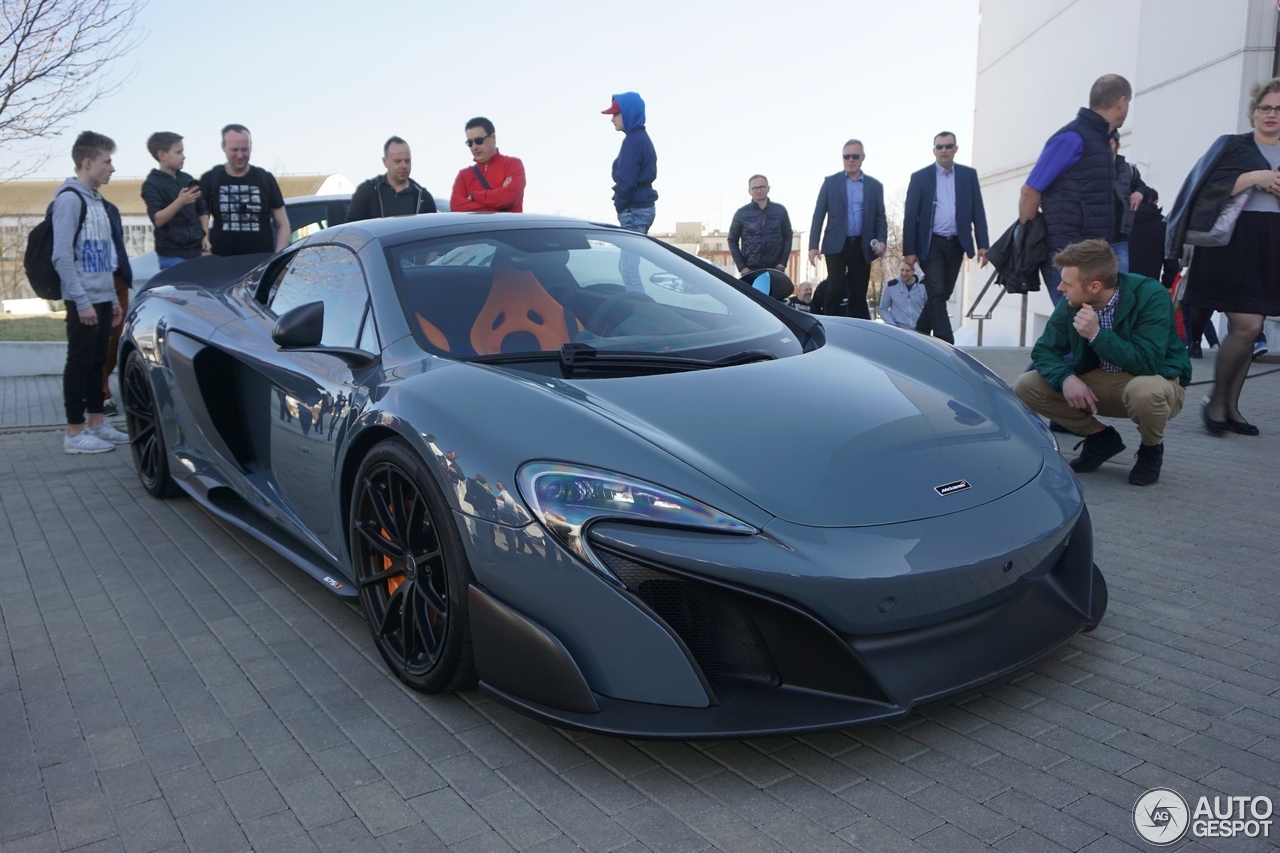 McLaren 675LT Spider