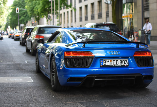 Audi R8 V10 Plus 2015