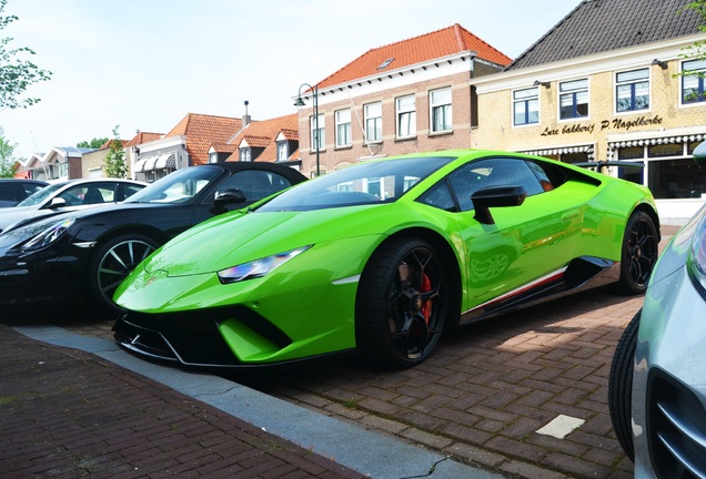 Lamborghini Huracán LP640-4 Performante