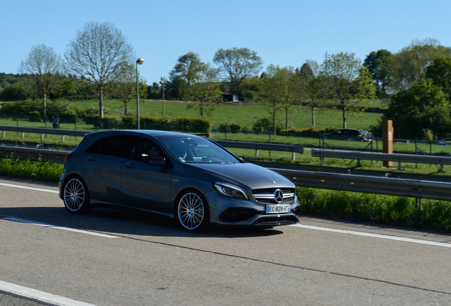 Mercedes-AMG A 45 W176 2015