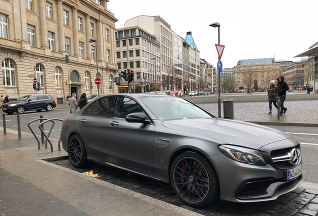 Mercedes-AMG C 63 S W205