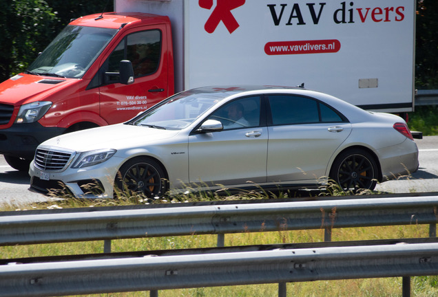 Mercedes-Benz S 63 AMG V222