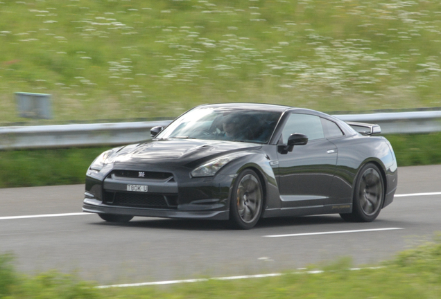 Nissan GT-R