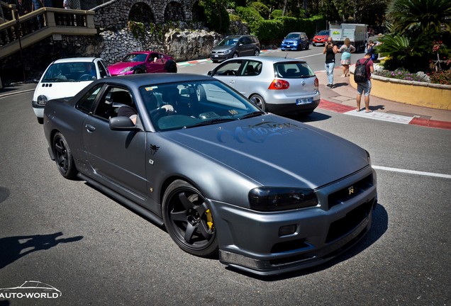 Nissan Skyline R34 GT-R