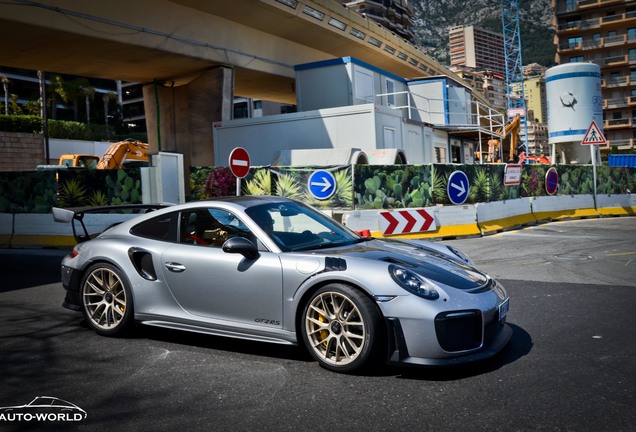 Porsche 991 GT2 RS Weissach Package