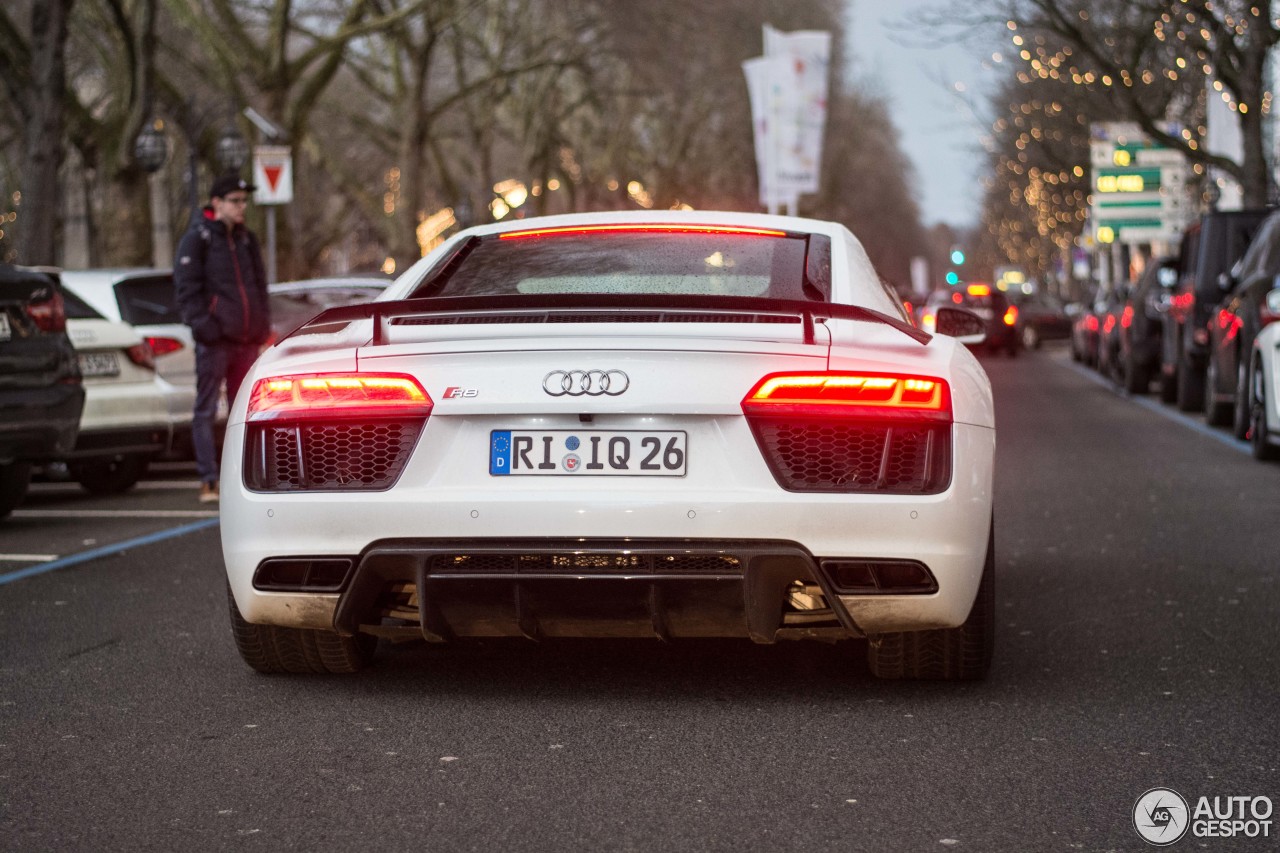 Audi R8 V10 Plus 2015