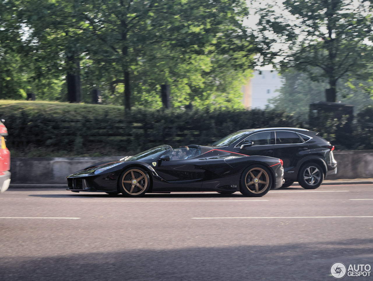 Ferrari LaFerrari Aperta