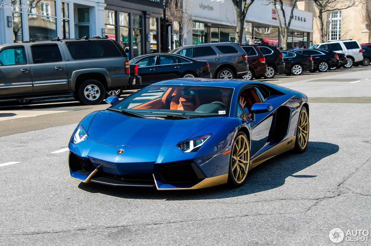 Lamborghini Aventador LP700-4 Miura Edition