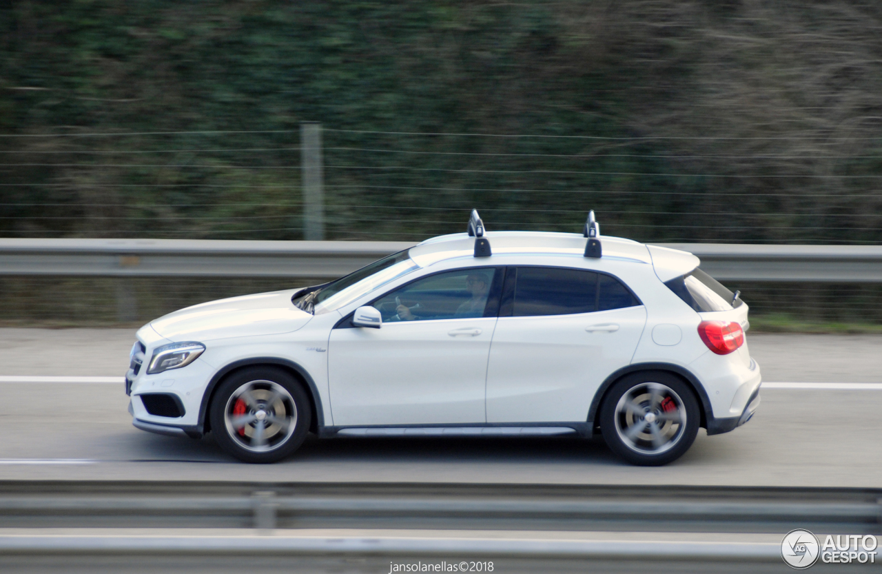 Mercedes-Benz GLA 45 AMG X156