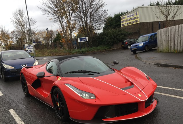 Ferrari LaFerrari Aperta