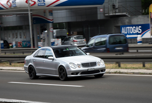 Mercedes-Benz E 55 AMG