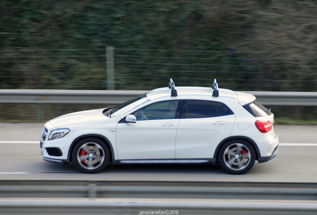 Mercedes-Benz GLA 45 AMG X156