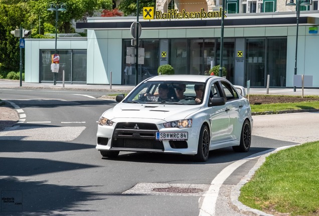 Mitsubishi Lancer Evolution X RS