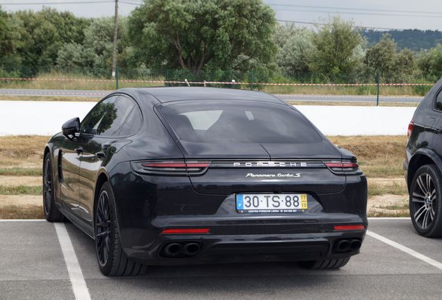 Porsche 971 Panamera Turbo S E-Hybrid