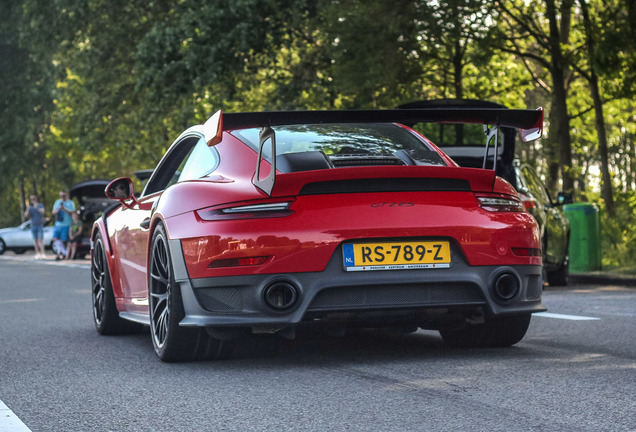 Porsche 991 GT2 RS Weissach Package