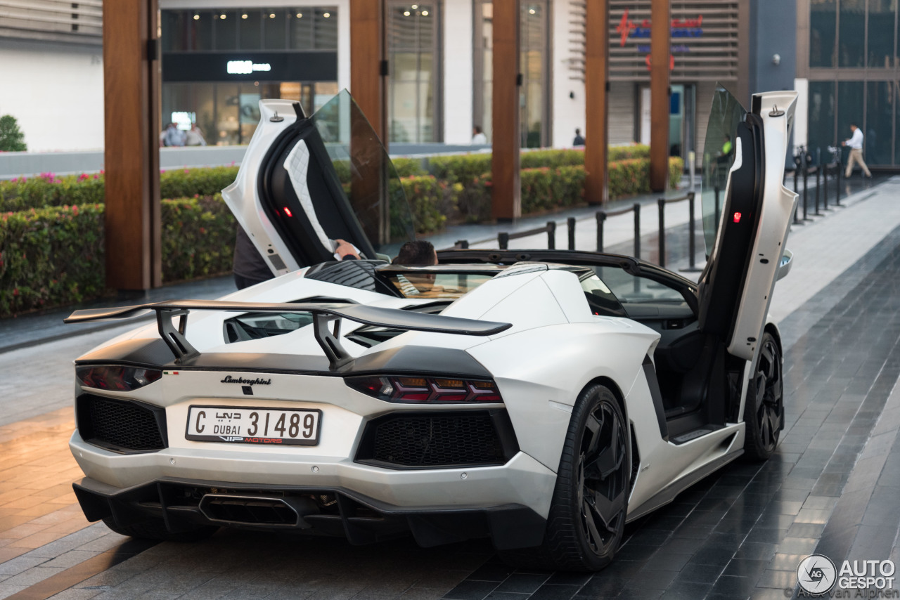 Lamborghini Aventador LP700-4 Roadster PUR Limited Edition