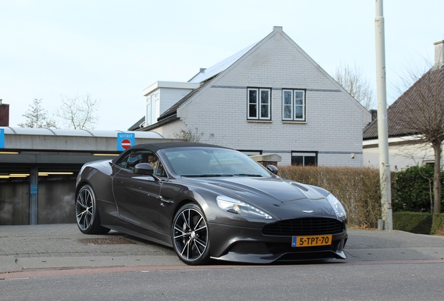 Aston Martin Vanquish Volante