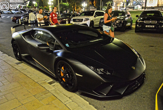 Lamborghini Huracán LP640-4 Performante