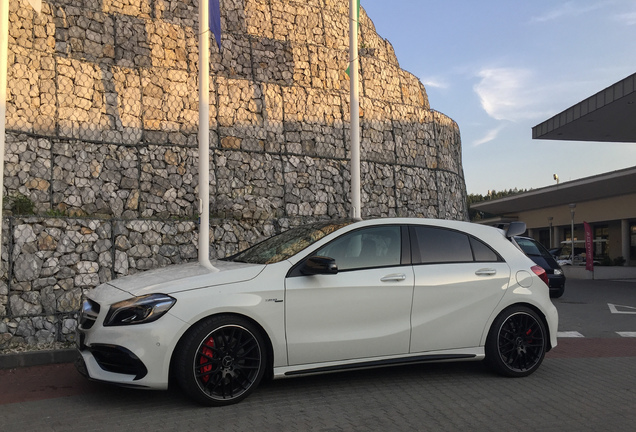 Mercedes-AMG A 45 W176 2015