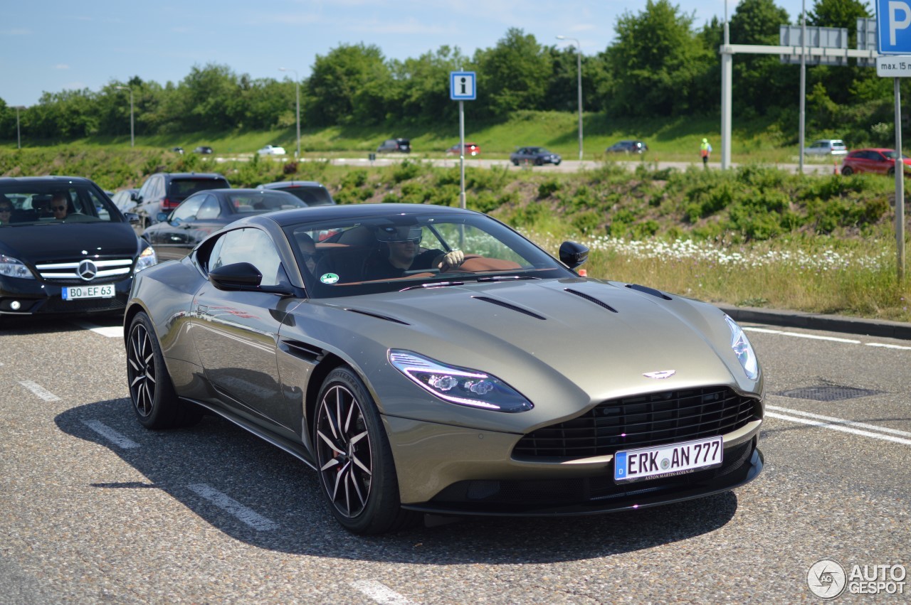 Aston Martin DB11