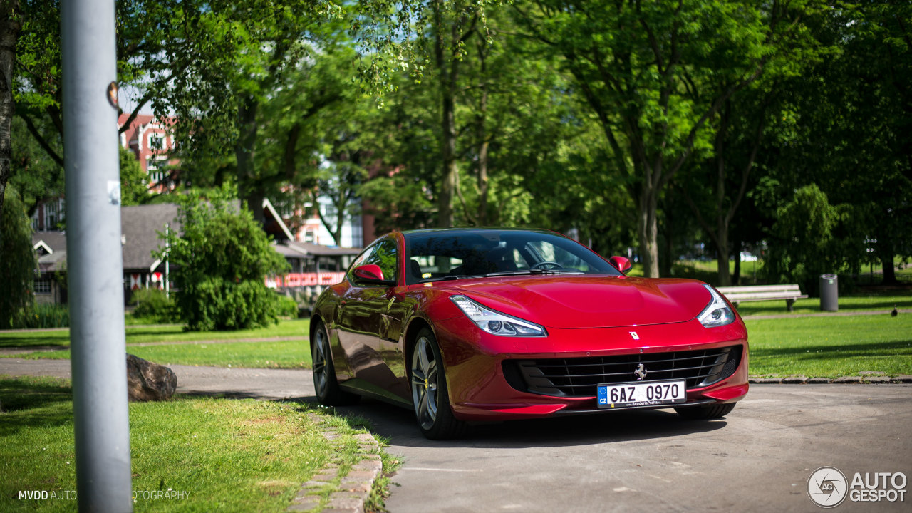 Ferrari GTC4Lusso