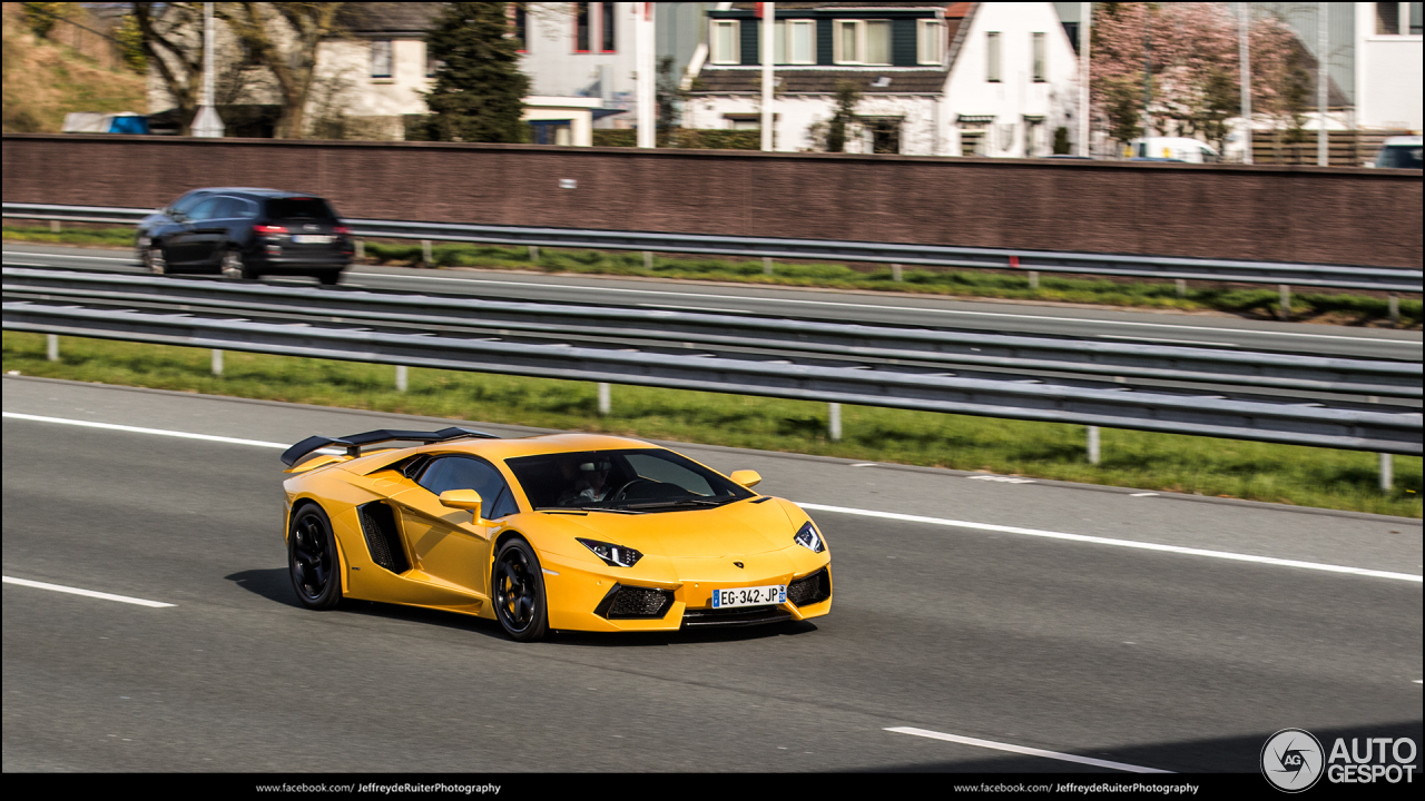 Lamborghini Aventador LP700-4