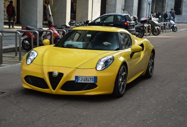 Alfa Romeo 4C Coupé