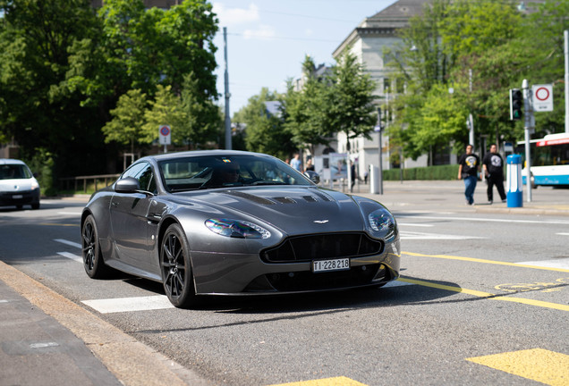 Aston Martin V12 Vantage S