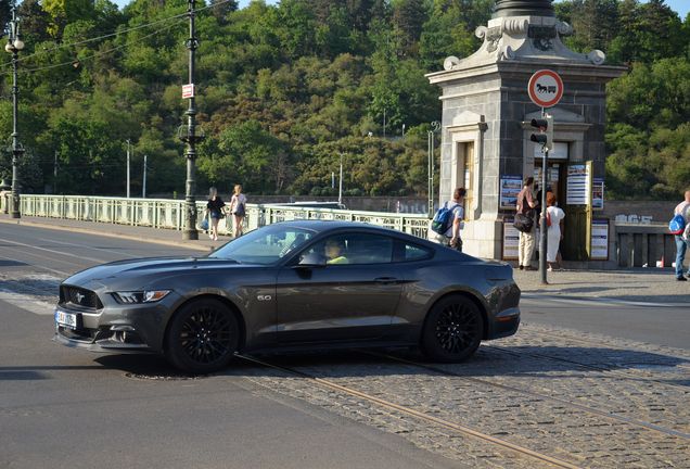 Ford Mustang GT 2015