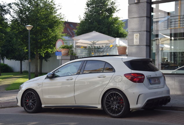 Mercedes-AMG A 45 W176 2015