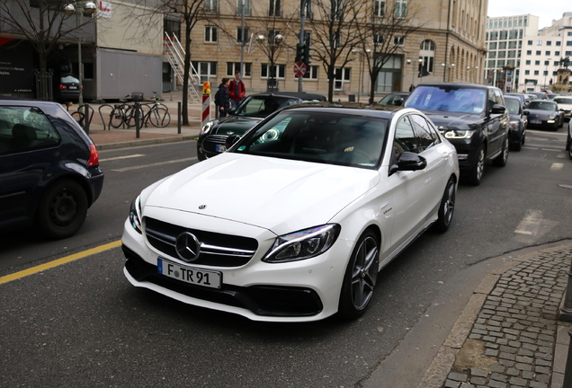 Mercedes-AMG C 63 S W205