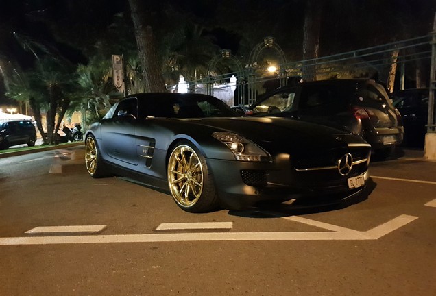 Mercedes-Benz SLS AMG