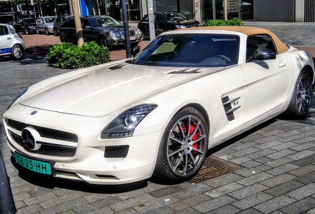 Mercedes-Benz SLS AMG Roadster