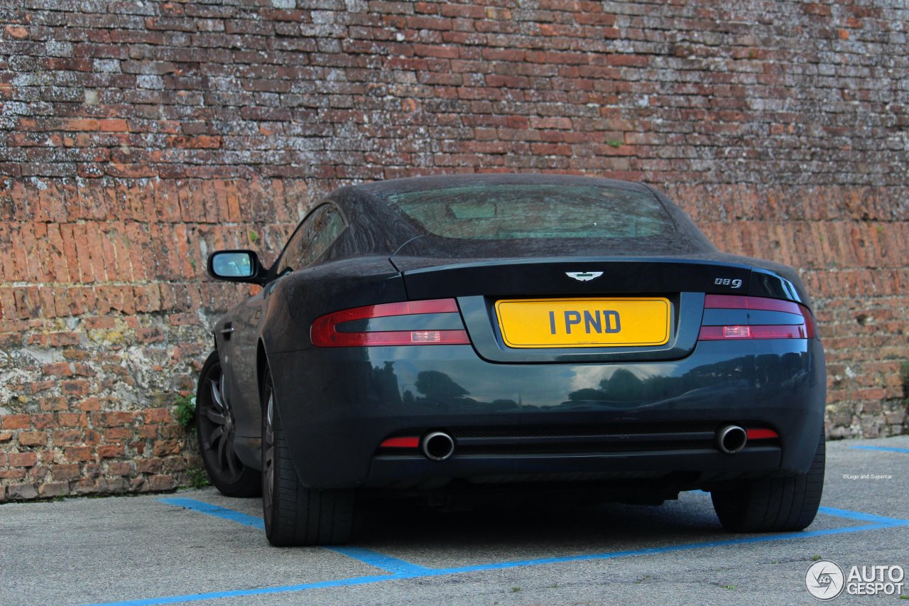 Aston Martin DB9