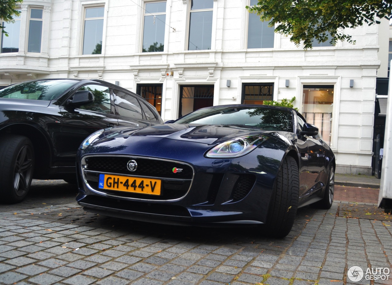 Jaguar F-TYPE S V8 Convertible