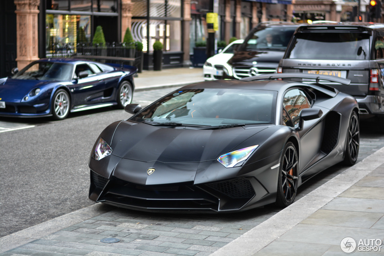 Lamborghini Aventador LP750-4 SuperVeloce