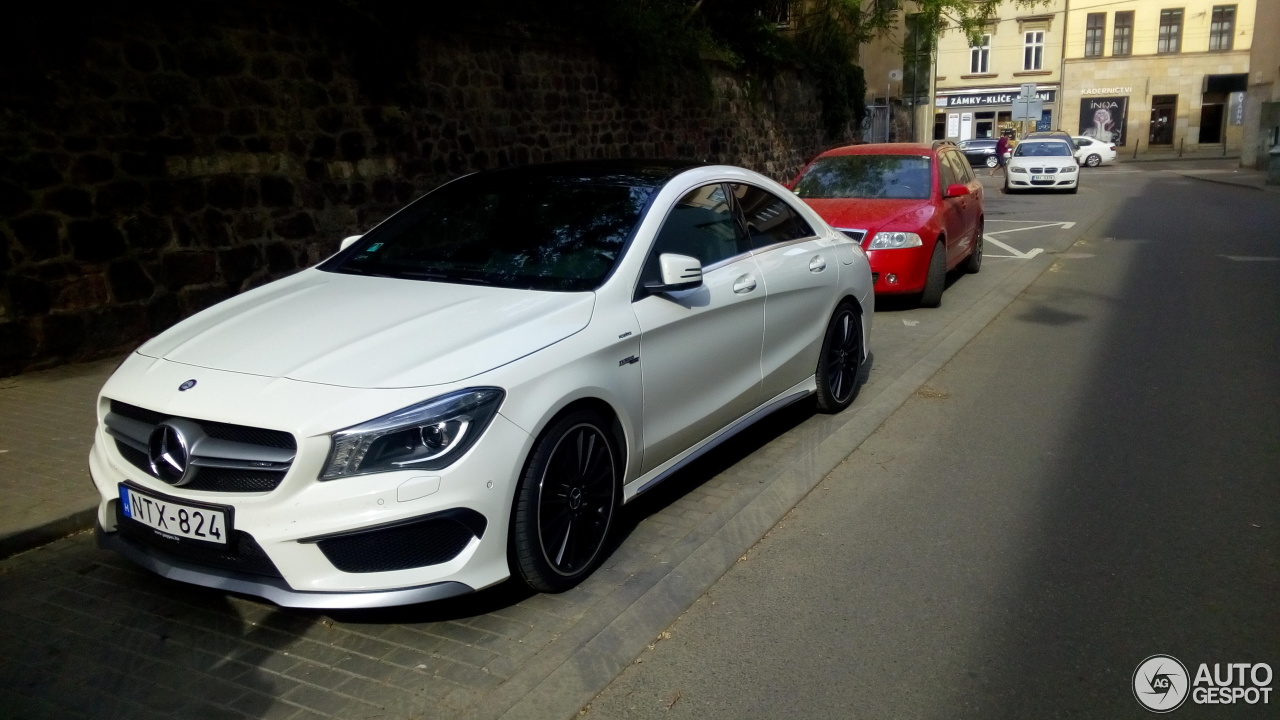 Mercedes-Benz CLA 45 AMG C117