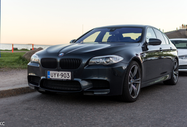 BMW M5 F10 2011