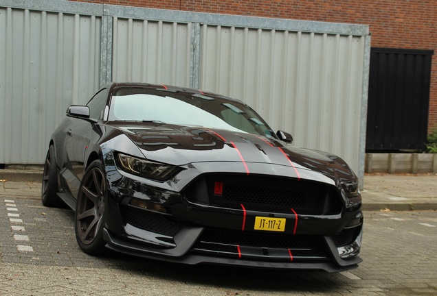 Ford Mustang Shelby GT350R 2015