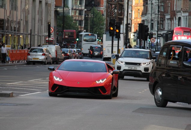 Lamborghini Huracán LP640-4 Performante