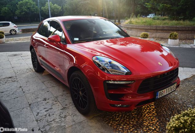 Porsche 95B Macan GTS