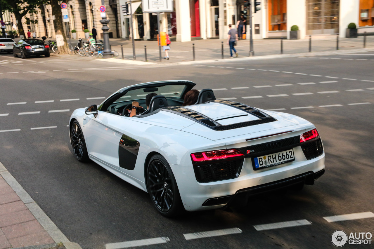 Audi R8 V10 Spyder 2016