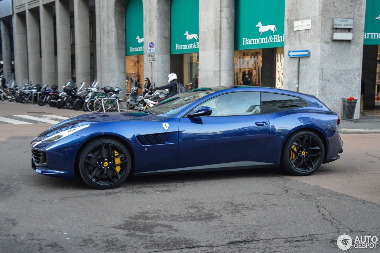 Ferrari GTC4Lusso T