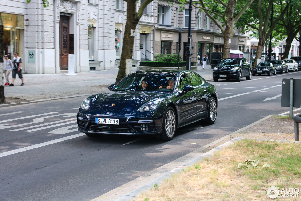 Porsche 971 Panamera Turbo