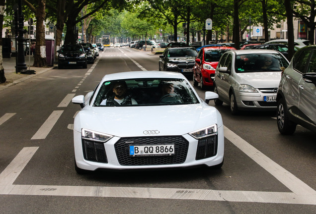 Audi R8 V10 Plus 2015