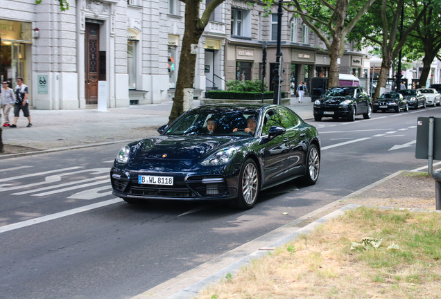 Porsche 971 Panamera Turbo