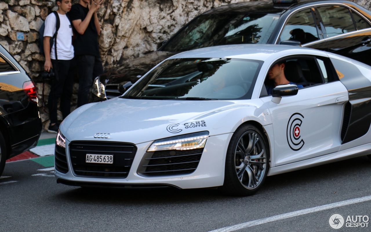 Audi R8 V10 Plus 2013