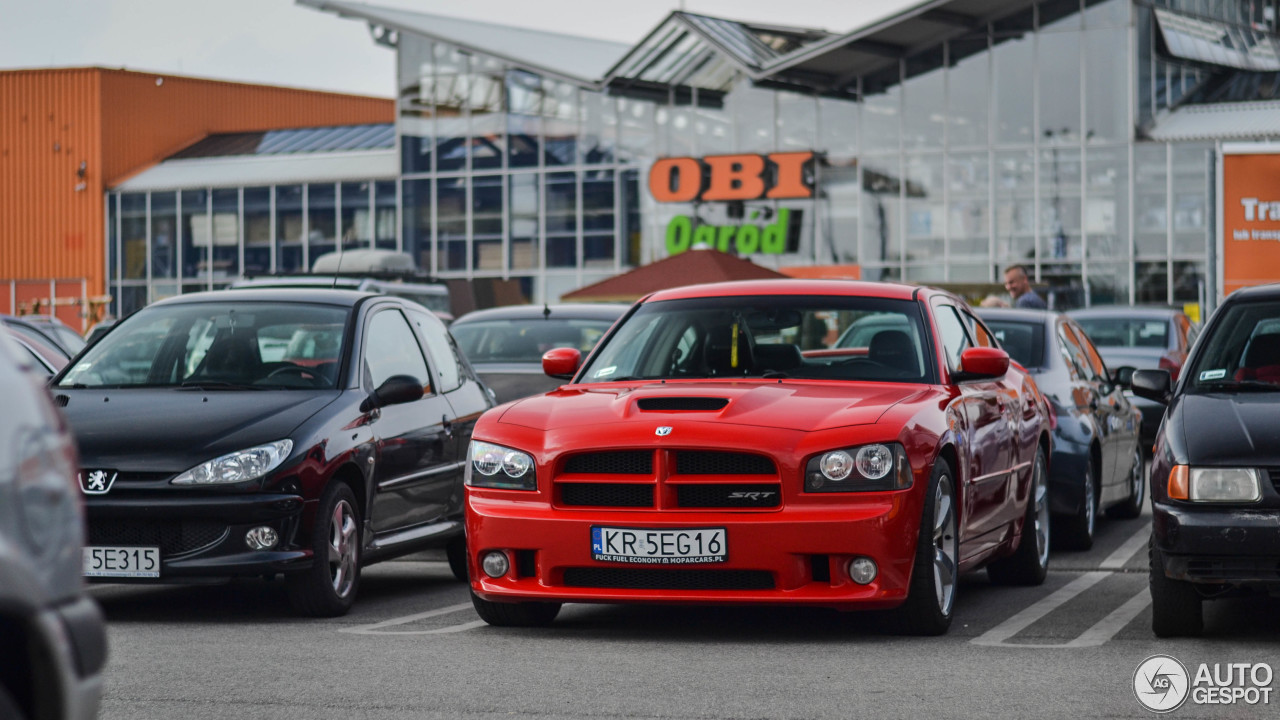 Dodge Charger SRT-8