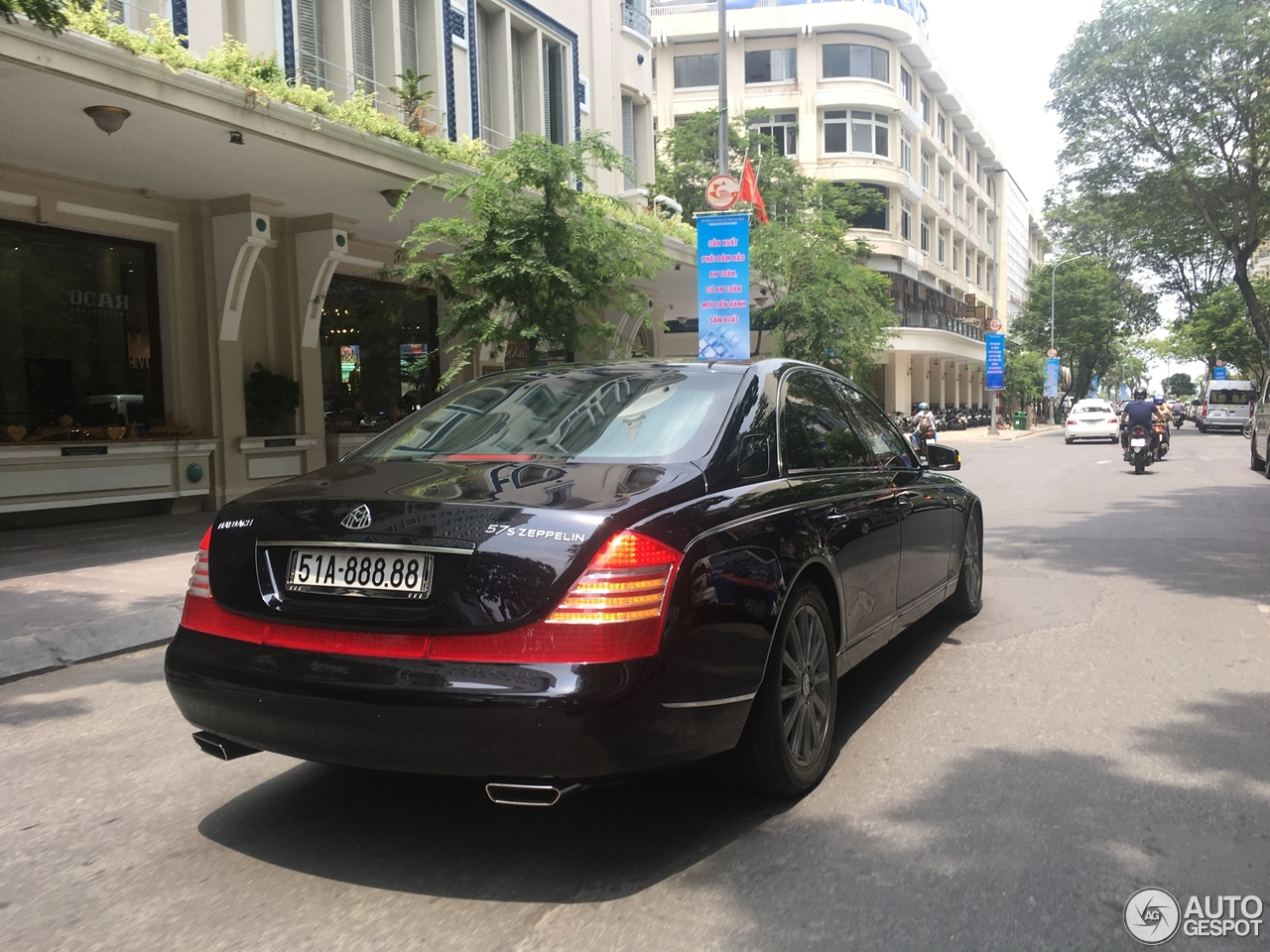 Maybach 57 S Zeppelin